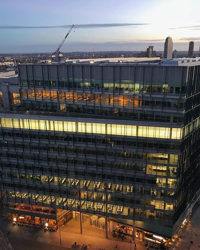 LucyMannall's tweet photo. Views from The Swich House.
•
•
•
#switchhouse #tatemodern #tate #tatemodernswitchhouse #london #londonviews #fromabove #views #visitlondon #vscolondon #ldn #exploremore #adventuremore #londonsky #urbanphotography #vsco #vscocam #instagood #hdr https://t.co/1HfoUCdyjp https://t.co/1rZz7ga6YS