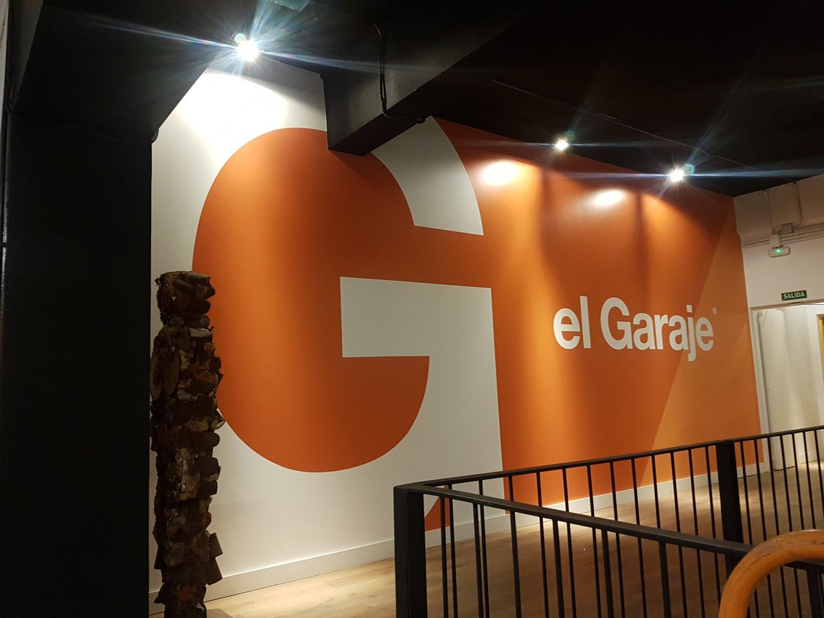 SafecontES's tweet photo. Ayer lo pasamos de maravilla en el @eventoSEO Un placer compartir experiencias y mostraros nuestra herramienta.
Muchas gracias a la organización y un fuerte abrazo para todos @mjcachon @DanielPeris @lakil @joselinares
#eventoSEOtools https://t.co/1CWJ4o1lp7