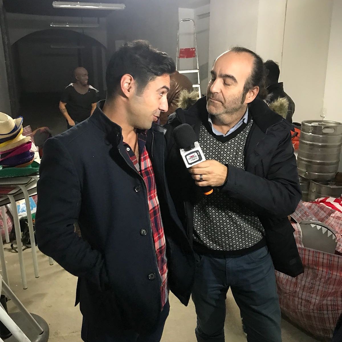 Manolocamacho2's tweet photo. Con Bizcocho, sin quemarnos todavía. #Falla2018 https://t.co/OS13PXxWdh