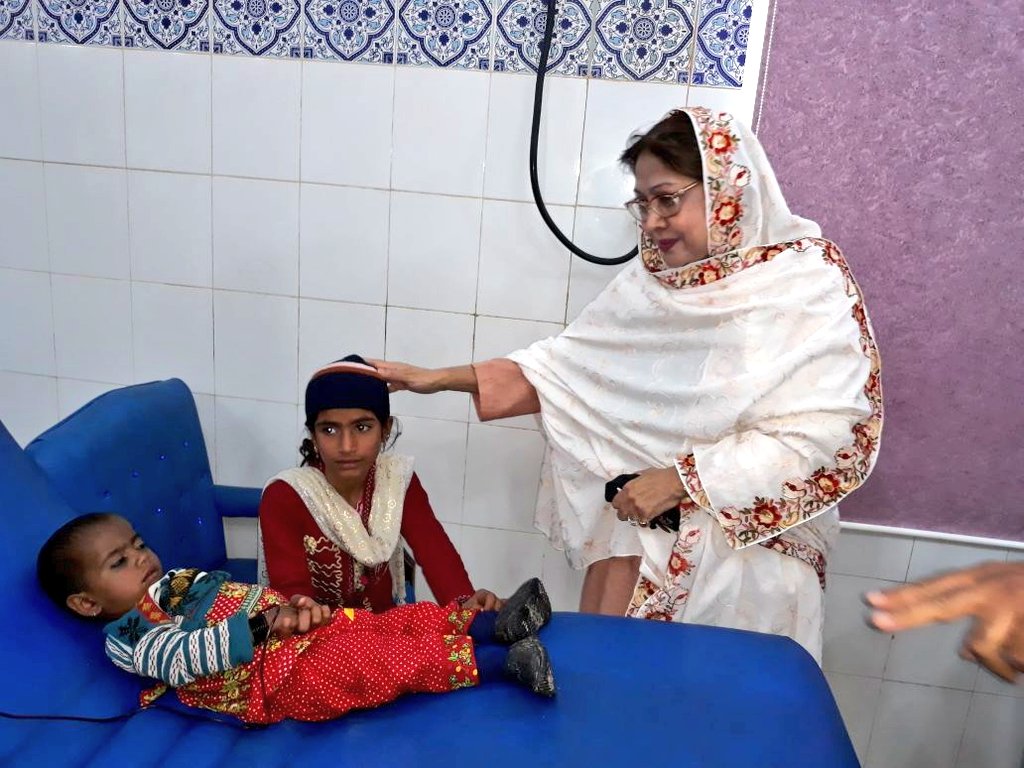 ShahidR25815708's tweet photo. MNAPPP Hon. Adi @FaryalTalpurPk paid visit to Government Thalassemia Centre Shaheed Benazirabad, where she met patients & inquired about their health & facilities provided
#PPP #BehtarSehat #SindhKhidmatMainSabSayAgay
@BBhuttoZardari @BakhtawarBZ @AseefaBZ @SurendarValasai https://t.co/YZlAJq1CJt
