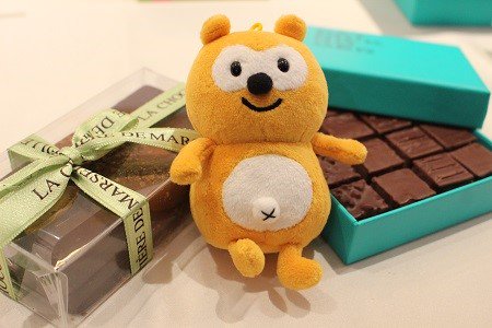 #高島屋 の #バレンタインデー のイベントの試食会に参加してきたよ！
チョコレートに囲まれて幸せいっぱいな気分。。。

#アムールデュショコラ 会場では2/1からPontaポイント3倍！
 ponta.eng.mg/ac489