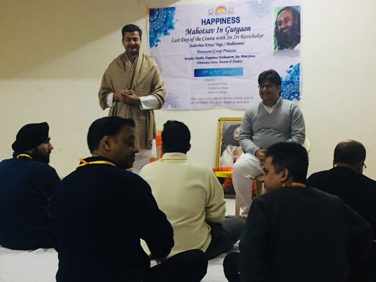 ArtOfLivingNTC's tweet photo. #HappinessProgram #Gurgaon #Sec52 #DelhiNCR #HappinessMahotsav #WithGurudev #SakshamBharat https://t.co/OyXa7mFW6F