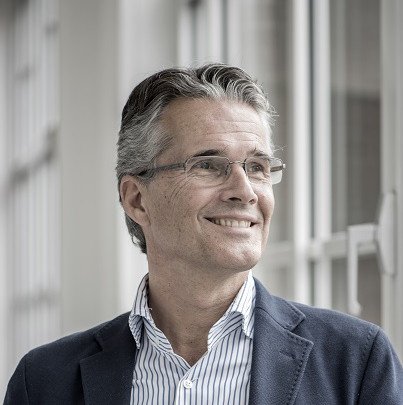 Join us at 15.00 CET today for our free #webinar on "How to close deals across cultures" with <a href="/janvincent01/">Jan Vincent</a> Join via the link ow.ly/3AR230hSko9