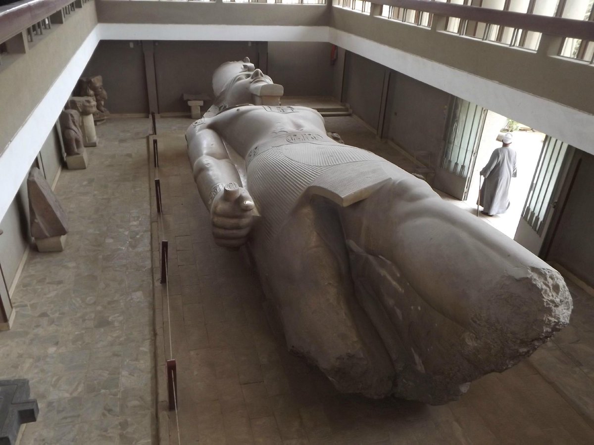 巨像bot tweet media