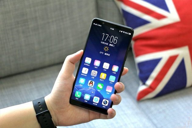Gizchina's tweet photo. Launch date & price of Vivo X20 Plus UD with in-display fingerprint sensor leaked
#Vivo #X20PlusUD #Launch https://t.co/5VGX3AZqkf https://t.co/WZMR6NPmbs
