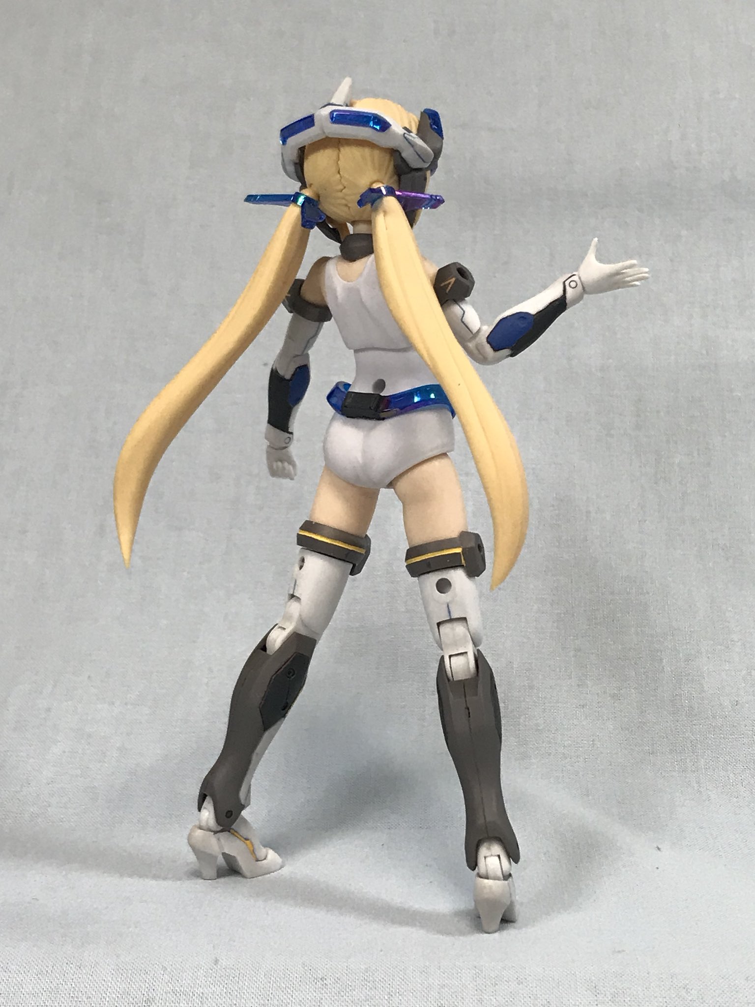 れいち ｱｽﾐ R Build Faガール フレズヴェルク アーテルの素体をリメイクしました 1月の再販に合わせて 既存のアーテルは素体専用にしようと思います Faガール フレームアームズ ガール Reichi P完成品