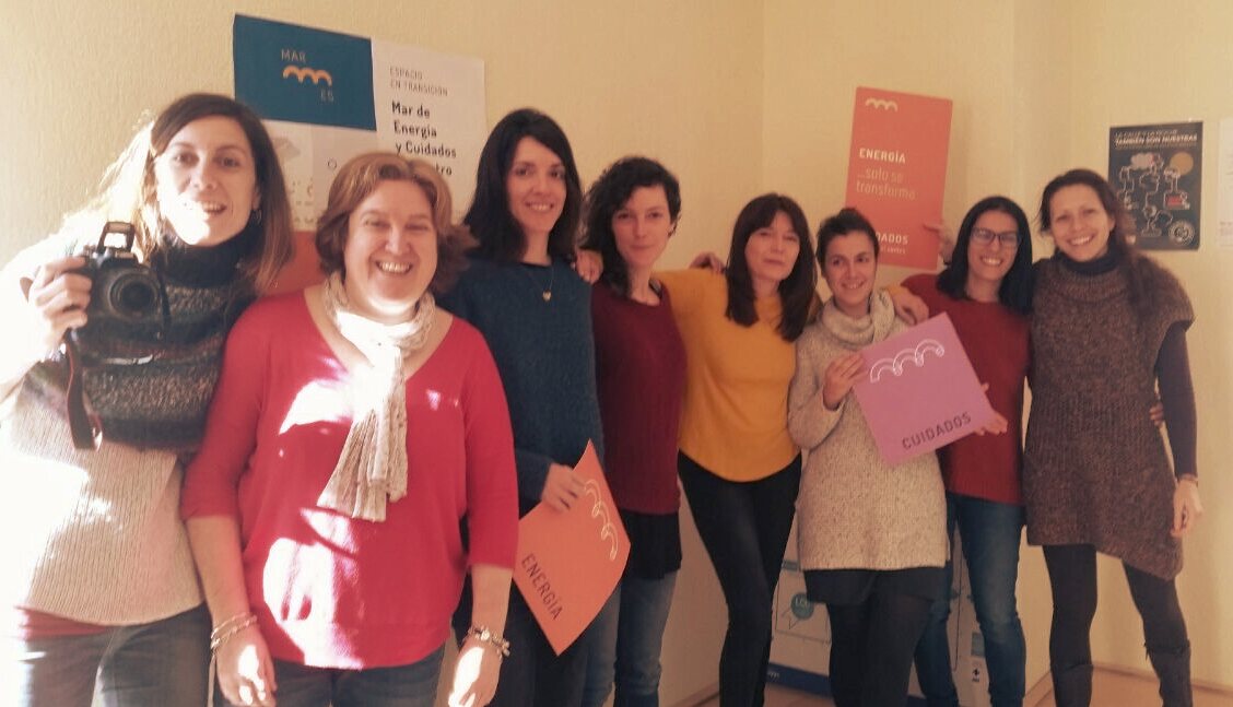 Preparando el I Encuentro de Mujeres con Energía Cooperativa, de <a href="/UnionRenovables/">Unión Renovables</a>, junto a mujeres de <a href="/LaCorrienteCoop/">La Corriente Coop</a>, <a href="/somenergiamad/">Som Energia Madrid</a>, <a href="/econactivacoop/">econactiva</a>, <a href="/Ecooo_/">ECOOO (Cuenta inactiva: ahora en BLUESKY)</a> <a href="/MARES_Madrid/">MARES Madrid</a> en  Espacio de Encuentro Feminista!
#Equipazo #EnérgiaCoop #EnergíaPositiva
