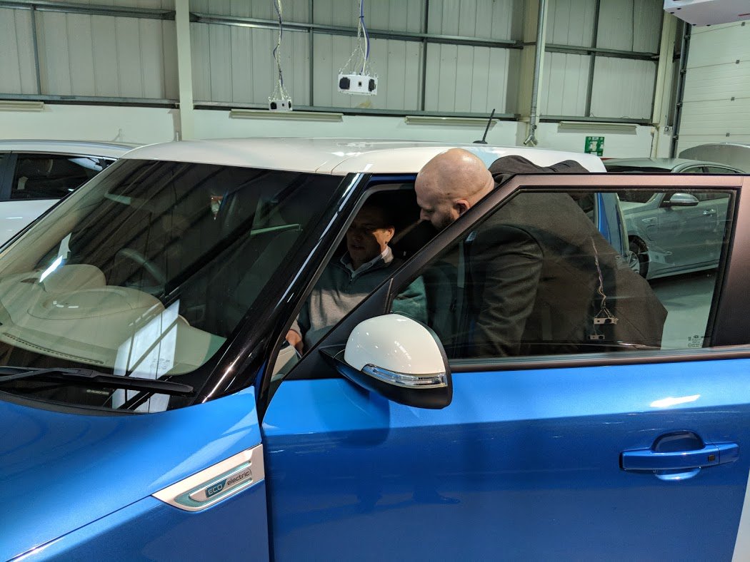 motiv8_training's tweet photo. Kia sales executives discover the ins and outs of Alternative Fuels at the #Kia Academy in Nottingham #alternativefuels #hybrid #ev #trainingprofs https://t.co/xLeU0g1BKd