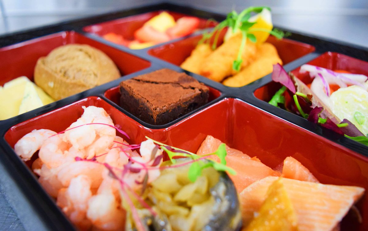 GraceAndFlav's tweet photo. Today we experimented with some new Bento lunch ideas for one of our clients meeting spaces #bento #bespoke #corporate #eventprofs https://t.co/o62UUp6QAf