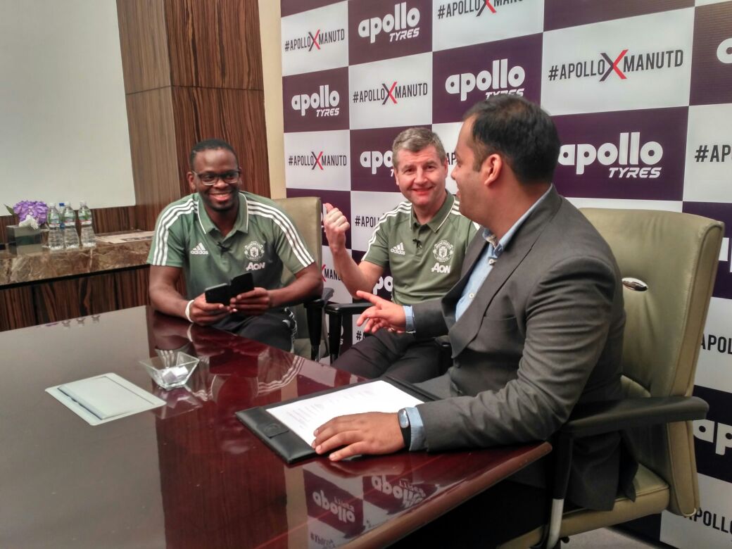 apollotyres's tweet photo. And we're #LiveWithLegends!
Tune into our Facebook page now, and get your questions ready for ManU legends Denis Irwin and Louis Saha! https://t.co/nyUWY2HL9h