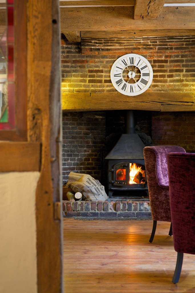 Oooh chilly out there? -The fire awaits! Drop by for a local pint and maybe a bite to eat...2 restaurants to choose from! #ukpubs #Hawkhurst