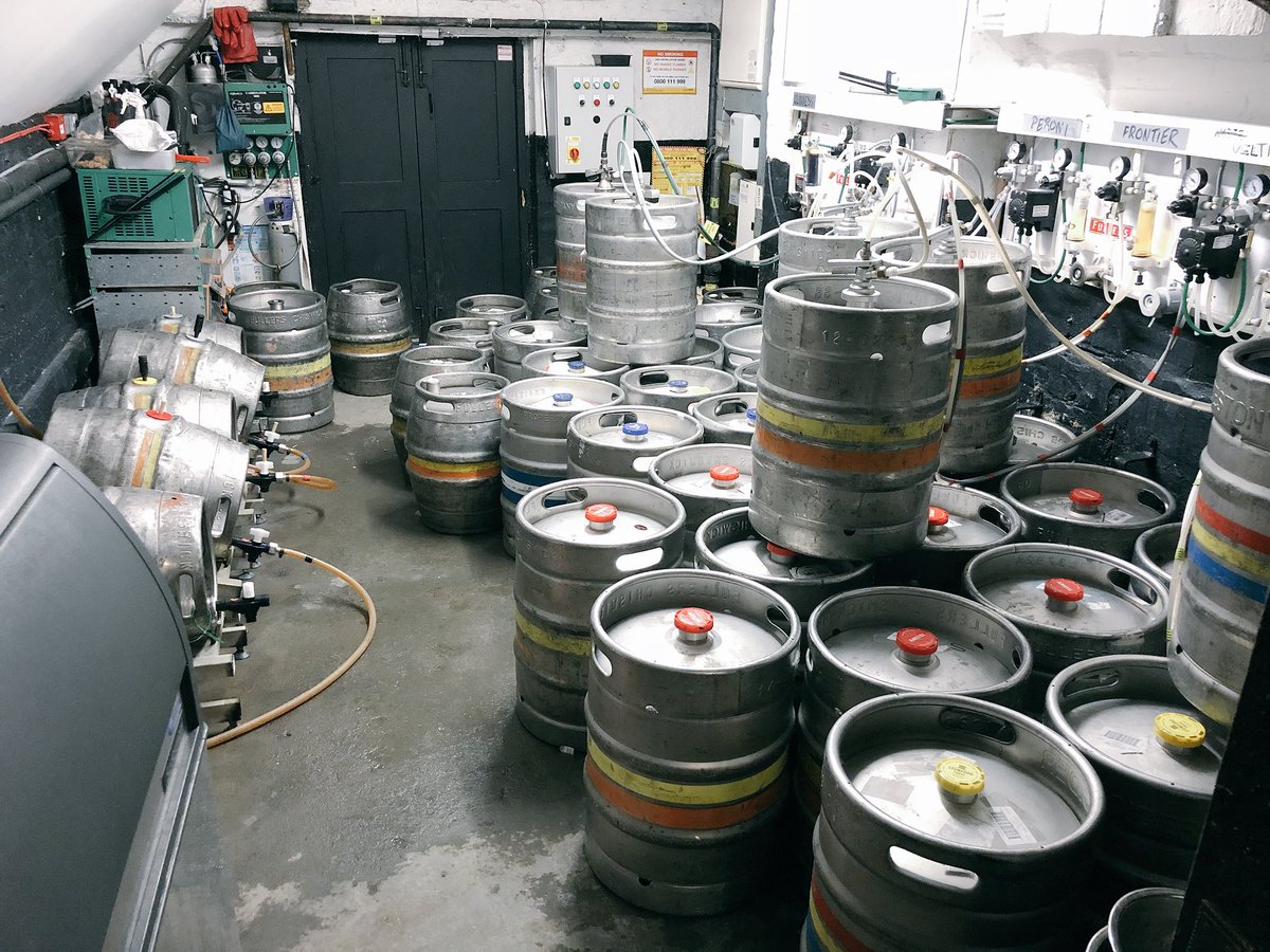FiveBellsLU7's tweet photo. Beer delivery day at The Five Bells! Make the most of the weather and come down for a pint in the winter sun โ๏ธ and donโt worry, we have plenty for everyone ๐บ๐ท #beer #RealAle #fullers #cellar #mastercellarman #pubs #fullerspub https://t.co/cVqnkugHyB