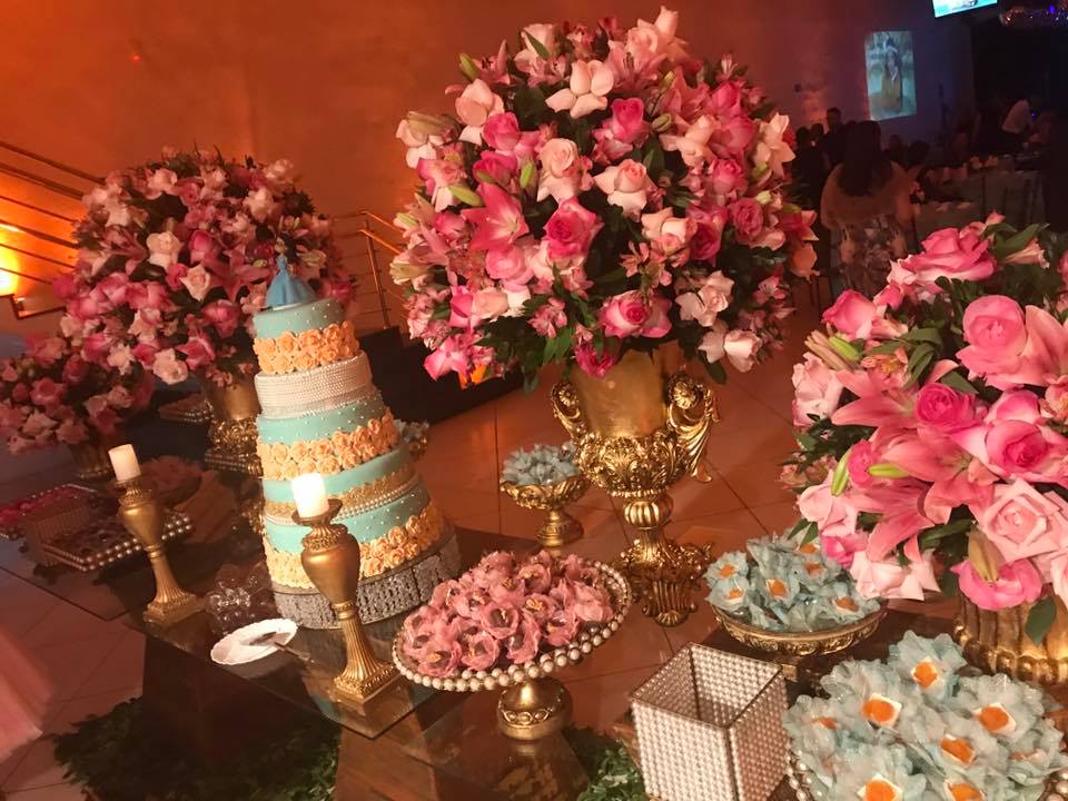 Fátima Buffet &amp; Decorações 
Proporcionando momentos inesquecíveis