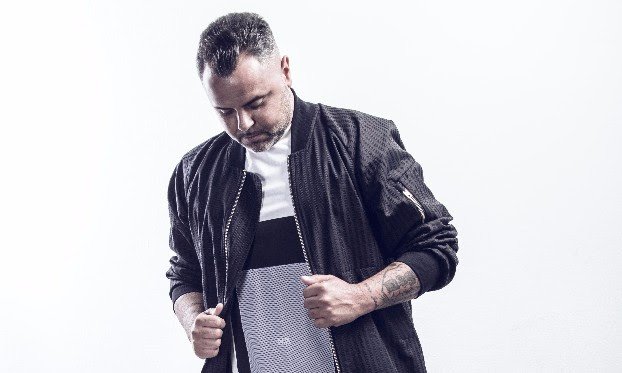 .<a href="/JuanMagan/">Juan Magán</a> se posiciona como el artista español más escuchado con sus dos éxitos globales #DéjateLlevar vevo.ly/86YAnR y #BumBumTamTam vevo.ly/DeUMr0