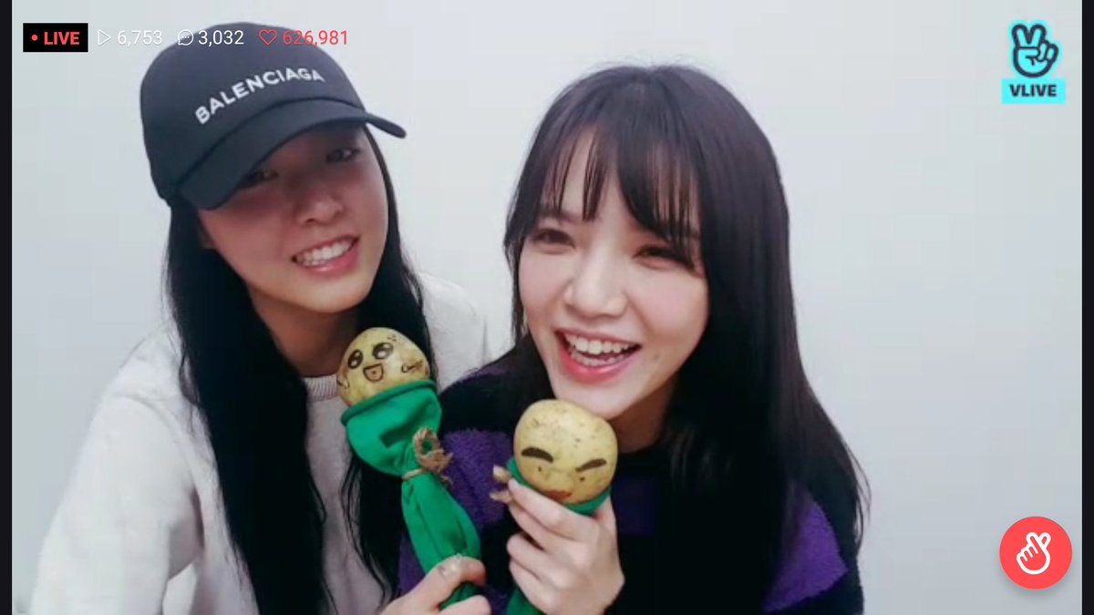 ayayn20's tweet photo. ソルジカップル💕
ふたりの笑顔に癒されました✨
#RTJ #ReadyToJimin
#WxJIMIN #BEAUTY_MUSIC #지민 #JIMIN #Hey #헤이 #AOA #에이오에이 #Wkorea #설현 #Seolhyun
#VLIVE #v앱 https://t.co/Y596zzbnUp