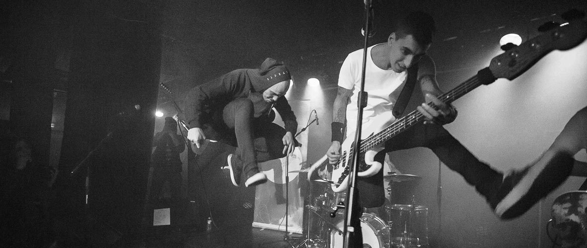 mulhouse's tweet photo. #MusiquesActuelles : la déferlante mulhousienne ! @keysandpromises en tournée en Russie, deuxième opus pour #TheHook, nouvel album pour #DjScribe… Ça pulse du côté des groupes mulhousiens !🎵🙌 Tour d'horizon avec #Mplusinfo https://t.co/QHSa7GhFL2 https://t.co/8wQF4aBIE6