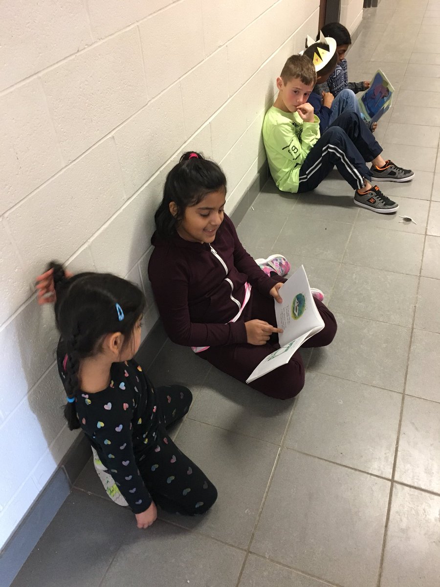 ClassPietsch's tweet image. Buddies