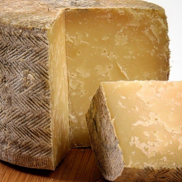 Манчего. Испанский сыр манчего. Сыр манчего испания. Сыр манчего козий. Manchego.