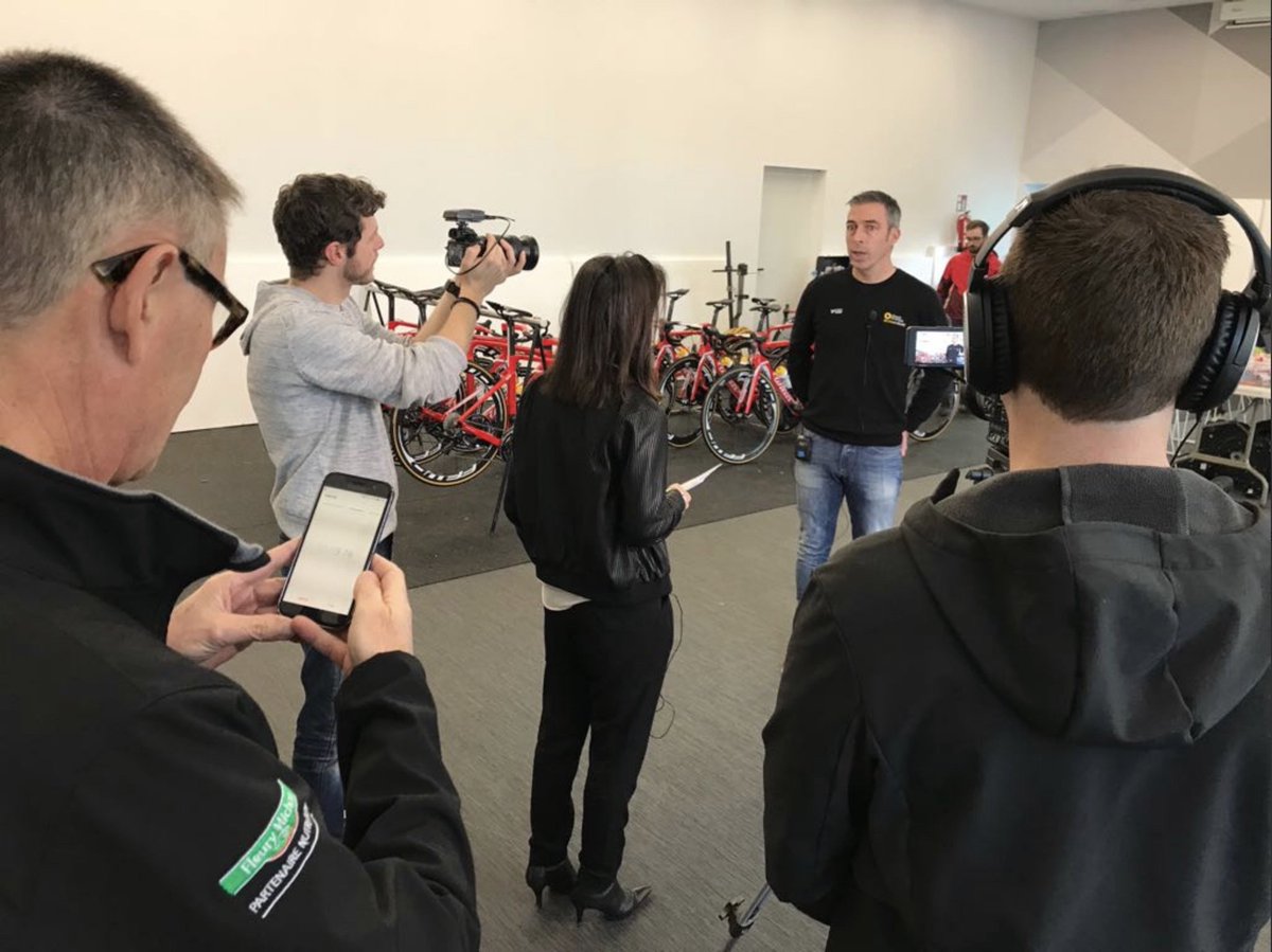 Du soleil pour l'équipe <a href="/bull_prod/">Roberta Cuda😸🔶💏</a> lors de cette semaine de tournage et de shooting avec le @TeamDEN_fr.
Merci à <a href="/DirectEnergie/">Direct Energie</a>, <a href="/FleuryMichon/">Fleury Michon</a>, <a href="/hmutuelle/">Harmonie Mutuelle</a> et <a href="/HUTCHINSONTIRES/">Hutchinson Tires</a> pour leur confiance sur ce projet !
#shooting #film #cycling 

bullracingproduction.com