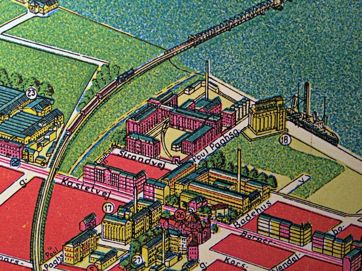 DrMicMartin's tweet photo. So ends my module Performative Urban Environments, 10 lectures, 3 seminars, 8 workshops, 2 studio crits, a site visit, 2 project surgeries and 757 slides later! Look forward to seeing my MSc students' contextually responsive masterplans for #Spritten next week! Good luck folks!! https://t.co/7GuWmowSeu