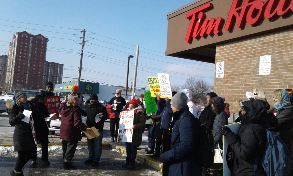WorkersAC's tweet photo. We're beating back the #TimHortons attack at Midland and Eglinton! #DonutsNotCuts #IStandWithTimHortonsWorkers #15andFairness https://t.co/iUEmnEhjY7