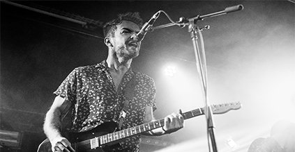MusiqueMix's tweet photo. Si vous l'avez manqué, n'oubliez pas d'aller lire notre nouvelle review de concert !
https://t.co/G5HsOCnNhs

Crédit photo : Sebastian ervi 
IG : sbstn_ervi

#review #concert #twinwild #rpck #paris #TheDarwinExperience https://t.co/SOzSzx0Zw0