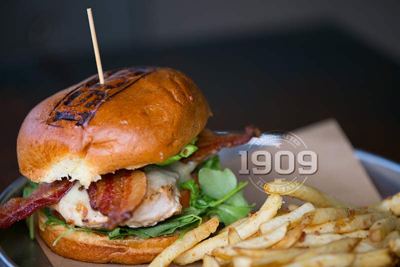 A4) Our Favorite California Restaurants are:  @BluewaterGrill_ , <a href="/eatmark/">Eisuke Masuda</a>
and <a href="/1909temecula/">1909 Temecula</a> - The food is so delicious! We get hungry just looking at these pictures! #DreamEats #VisitCalifornia #TravelSkills