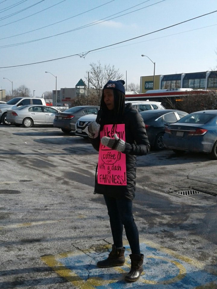 WorkersAC's tweet photo. Lots of love for workers in #ScarbTO: "We love workers at #TimHortons!" #DonutsNotCuts #15andFairness #IStandWithTimHortonsWorkers https://t.co/iOs6IqcRGx