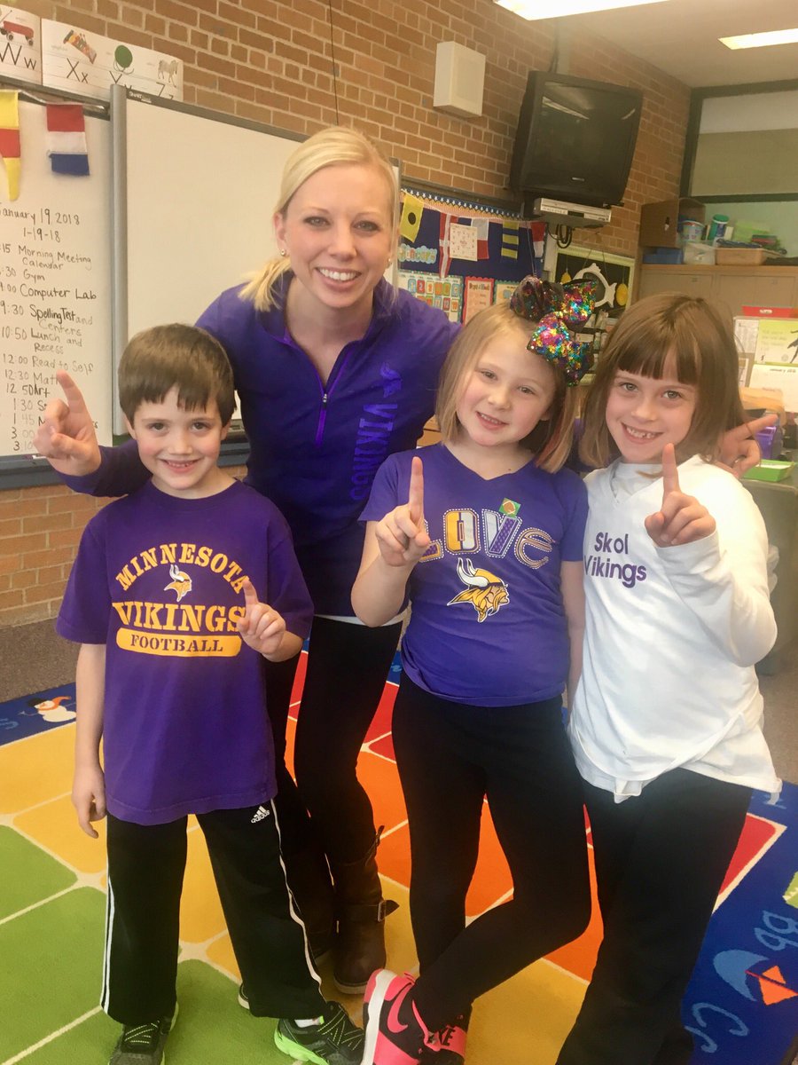 Skol! #BringItHome #MinnesotaVikings #firstgradefans <a href="/goodhueschool/">Goodhue School</a>