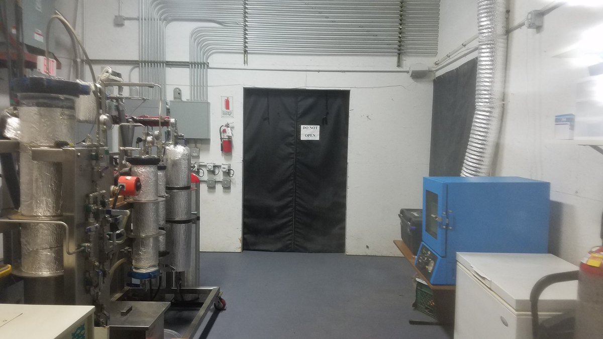 BrittnyHoughton's tweet photo. My lab got some new paint and flooring, which it desperately needed. Back to making cannabis oil! CBD oil in the machine right now. #onewomanjob #cedarcreekcannabis #scienceiscool https://t.co/Q4LJlN7bnv