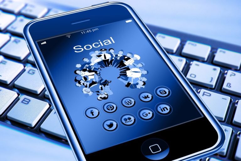 Gestructureerd je social mediakanalen bijhouden, geen belangrijke momenten missen of ad hoc-acties? Begin met het maken van een #contentkalender! In deze #blog van <a href="/KatjaTorbijn/">Katja Torbijn 👩‍💻</a> lees je hoe je dat aanpakt: db-m.nl/aan-de-slag-me… #communicatie #online #socialmedia