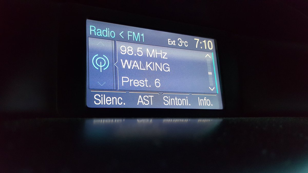 aaroncill0's tweet photo. @dnl quiero ver a Rhye #FrescoRMX https://t.co/M6ZIAtCOQa