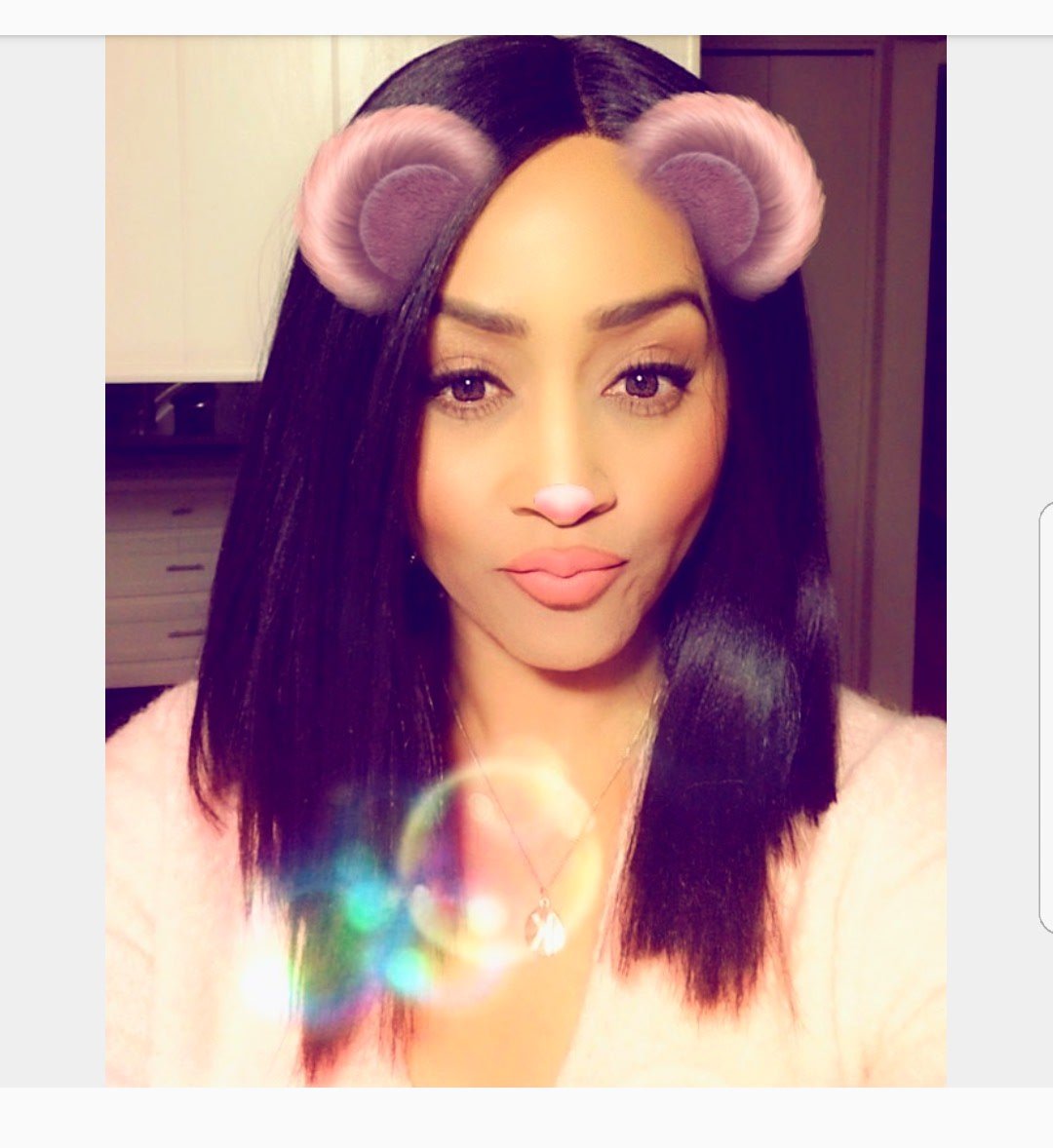 KelliDBeauty's tweet photo. Happy #friyay!🤗🙌🏽💃
#pink #naturalmakeup #glowingskin #makeup #makeupartist #makeuplife #beautybusiness #azskincare https://t.co/hDexwwdiBr