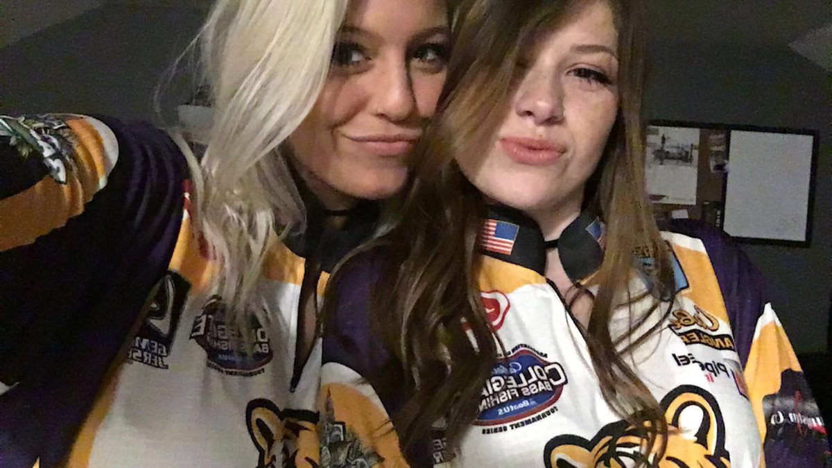 FreakingDudley's tweet image. HAPPY FREAKING BIRTHDAY @_ernsum ! 💜🍹 I hope your day is full of margaritas and non slip shoes. LOVE YOU 😘 Can’t wait to celebrate!