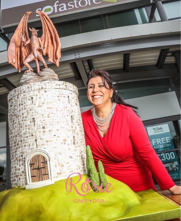 RosieCakeDiva's tweet photo. I’m all about Wales tonight on @Channel4 at 5:30. 
Catch me on #extremecakemakers with @RufusHound and see how I turn a skinned chicken into a dragon statue. 
#extremecakes 😂 https://t.co/ZTxa2rFJpu