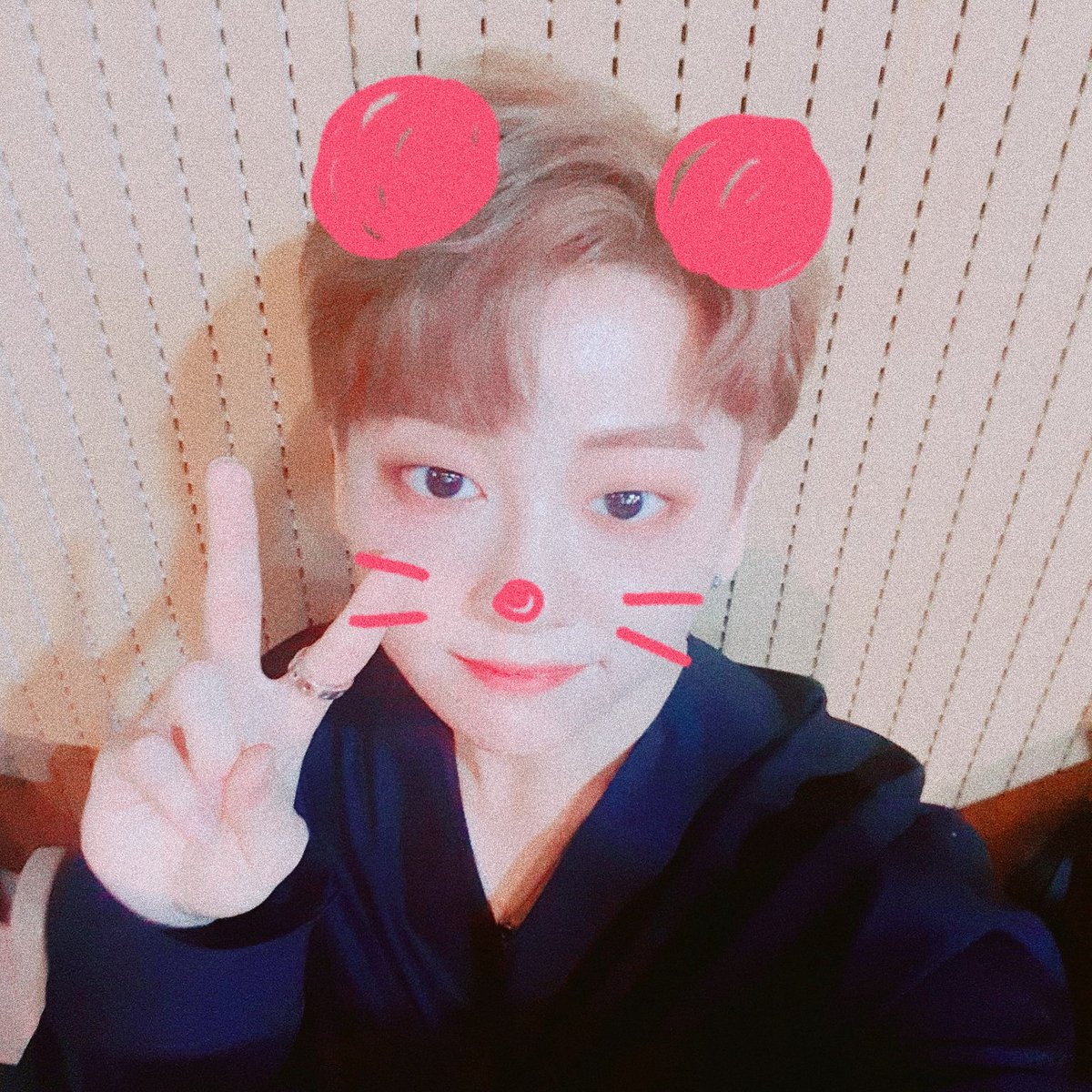 jbjsoftie's tweet photo. 🍸🖇 #노태현
➳#JBJ #TAEHYUN https://t.co/BRz262D2XZ