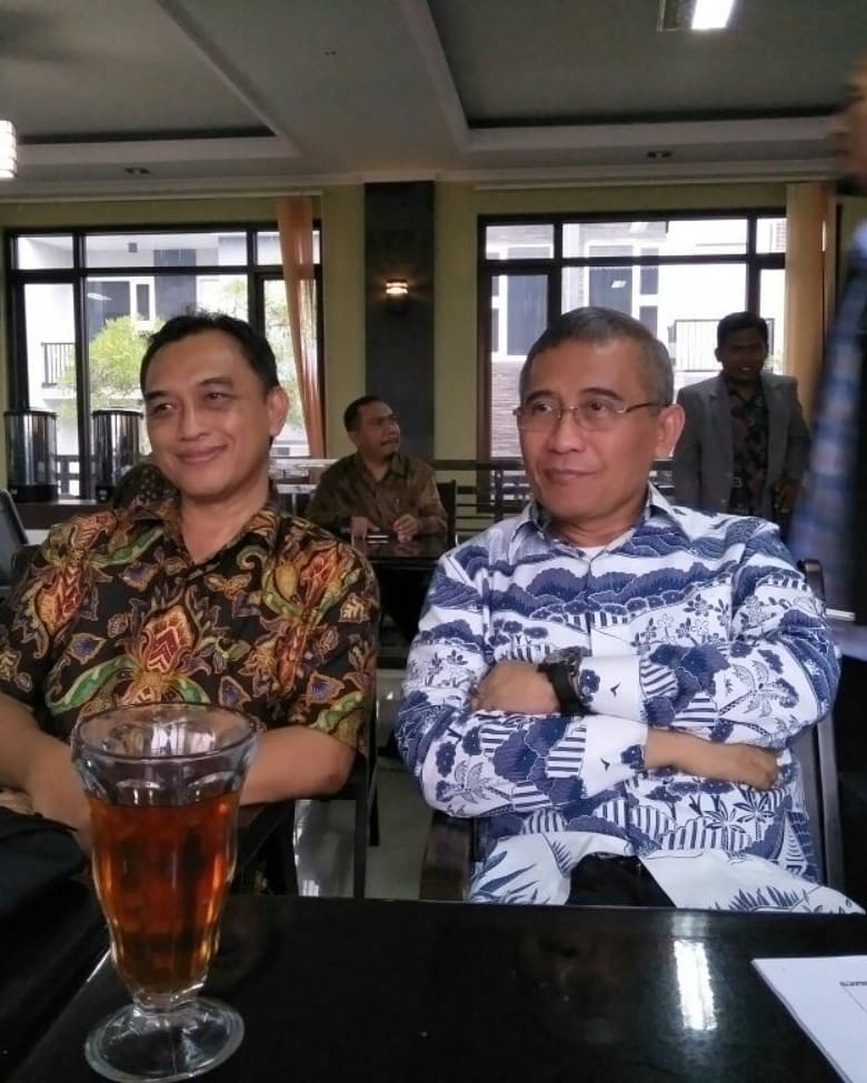 unusa_official's tweet photo. Rektor Unusa dalam kegiatan "SEMINAR WORSHOP DAN RAKERWIL LPTNU JAWA TIMUR"
Semoga dapat mewujudkan PTNU yang memiliki daya saing tinggi dan berakhlaqul karimah serta berkelas dunia.
#rakerwil #rakerwillptnu #ptnu #rakerwillptnujawatimur #jember #jawatimur #akhalqulkarimah https://t.co/OOaZuOrzfN