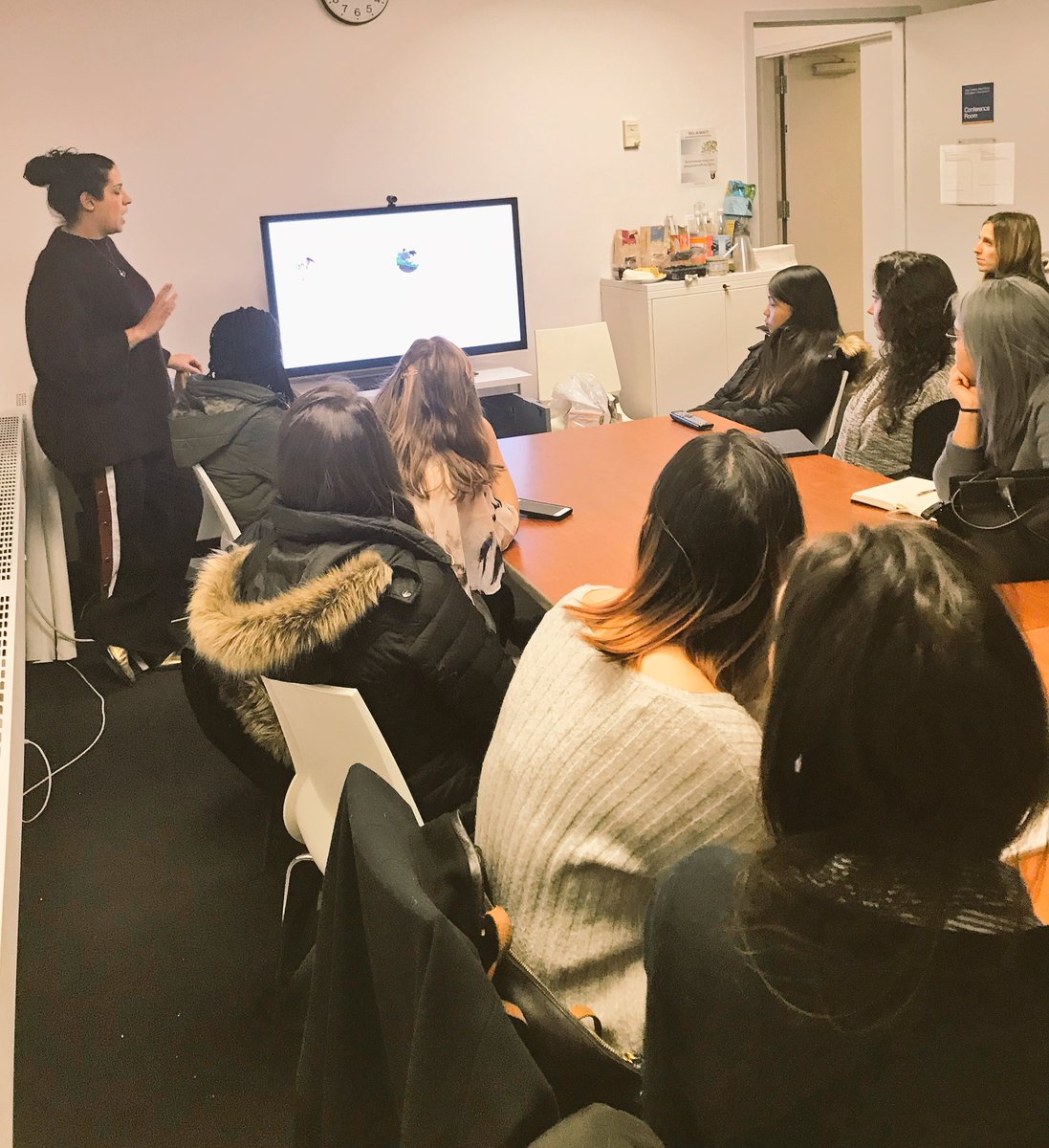 SustainableWmn's tweet photo. We packed the house last night for @Loreal US #Sustainability leader Danielle Azoulay! Many thanks to all who attended our debut Sustainability #Leadership series #sustainablewomen https://t.co/lhEzzzjEnq