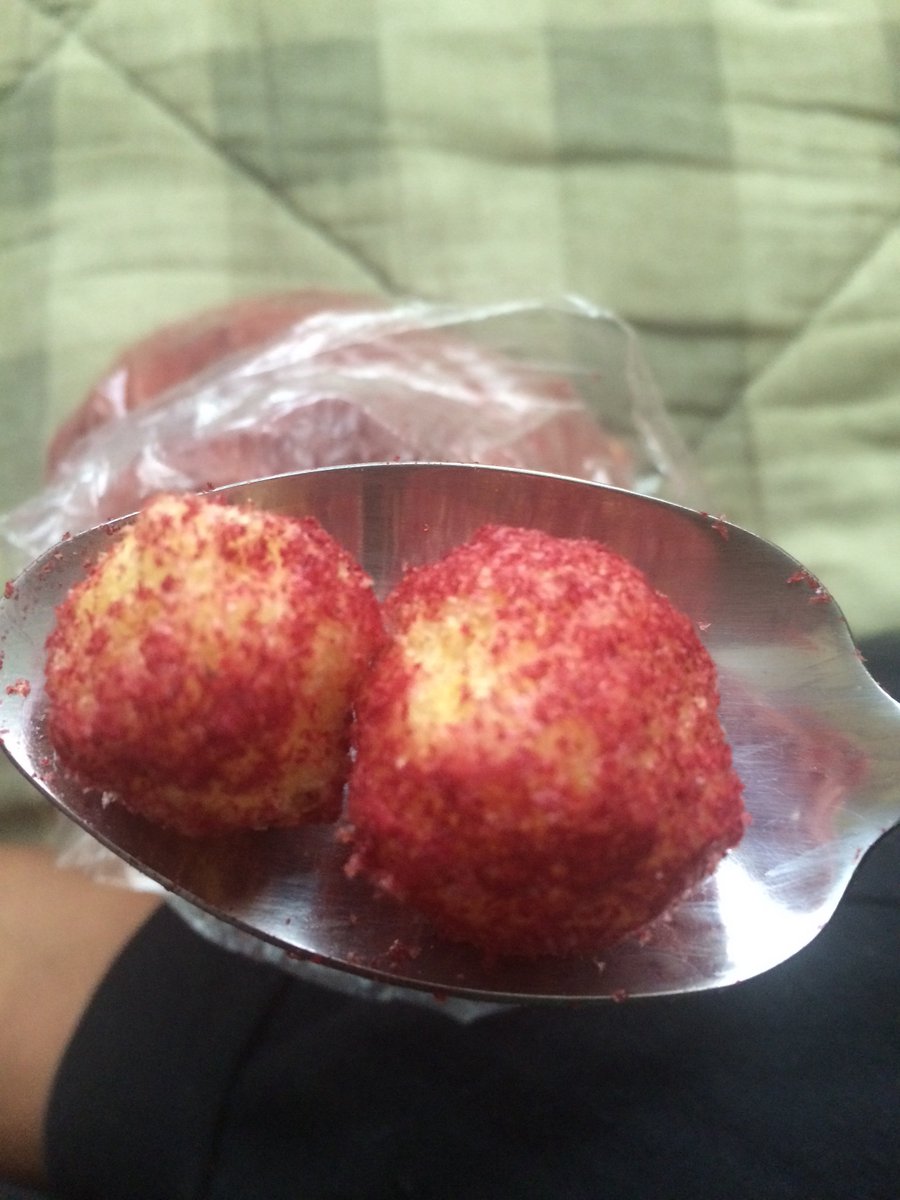 MissMsibi's tweet image. R1 goes a long way this time of year. Lunch served. #DontJanuworry #SilverSpoonLiving #PerceptionIsEverything cc @metrofm