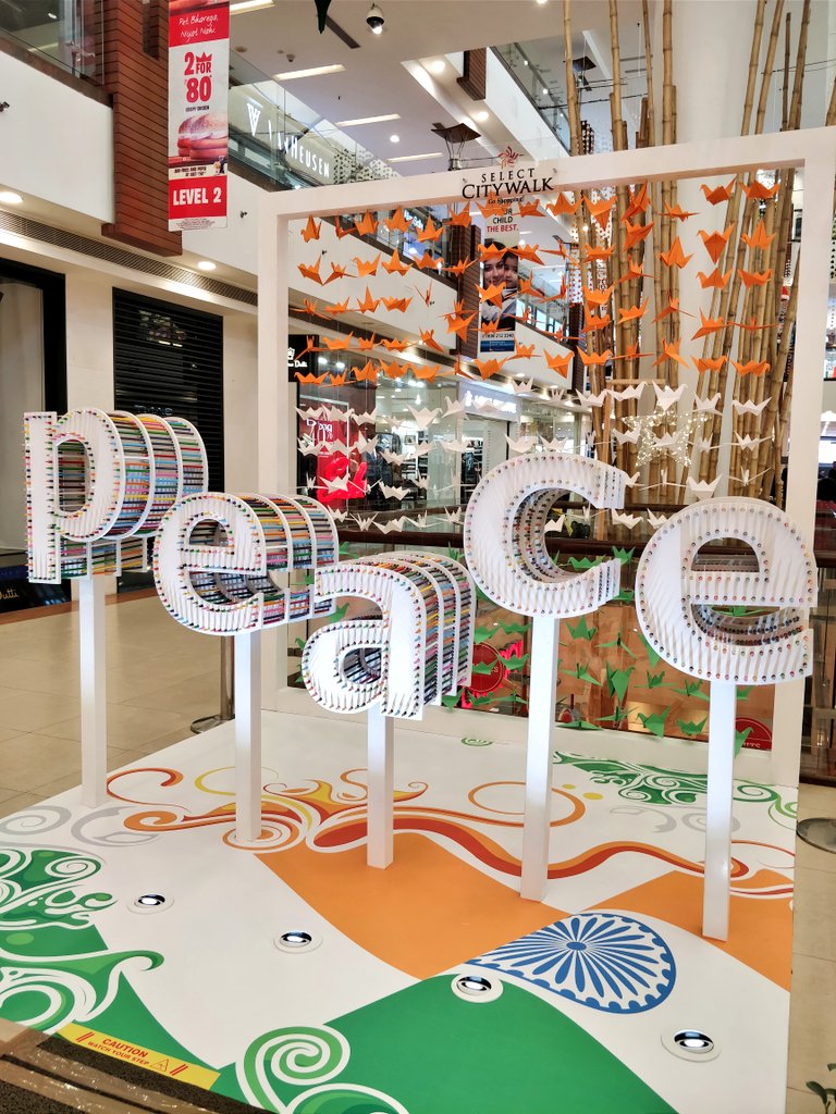 DelhiciousFoodi's tweet photo. We're at @SelectCITYWALK today and the place looks so beautiful in preparation for the upcoming #RepublicDay celebrations 🇮🇳🇮🇳 Totally in awe with this 💓
#MyIndiaMyPride #SelectCITYWALK #Delhi https://t.co/ynDt2ulZnf