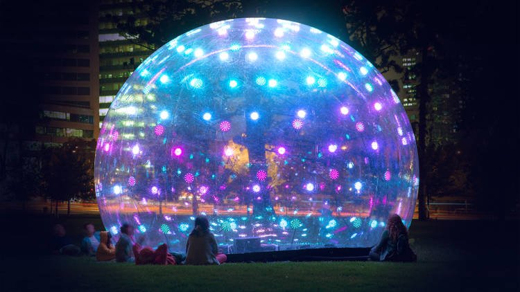 30 gleaming light installations have been dotted around Canary Wharf as part of the annual Winter Lights Festival. It’s free, on every evening until 27 January, and only minutes away from <a href="/RepublicLDN/">Republic</a>. More details here: bit.ly/2AqIjQA <a href="/TimeOutLondon/">Time Out London</a>