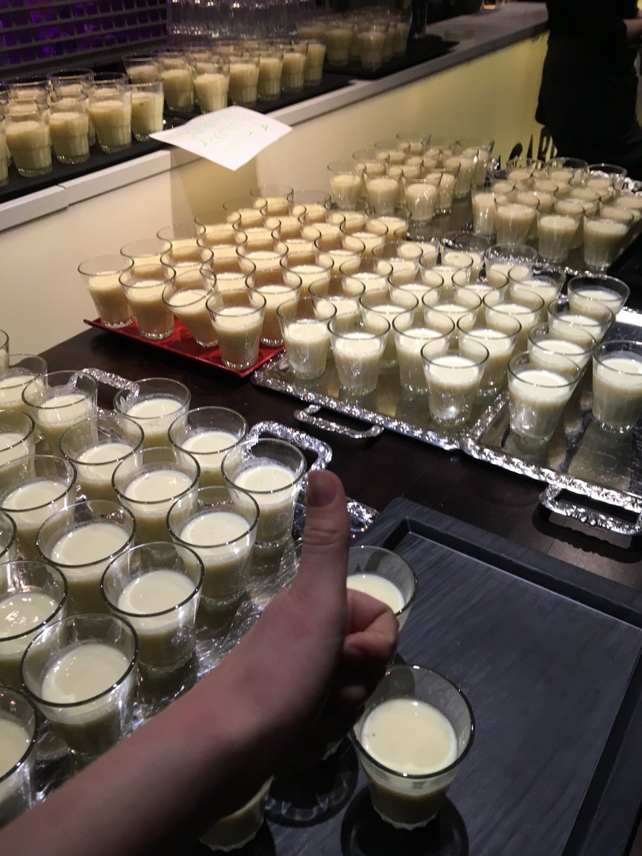 enklaavi's tweet image. Hyvinvointiteema jatkuu myös tauoilla &amp;lt;3 #intro2018 @SuomenEkonomit