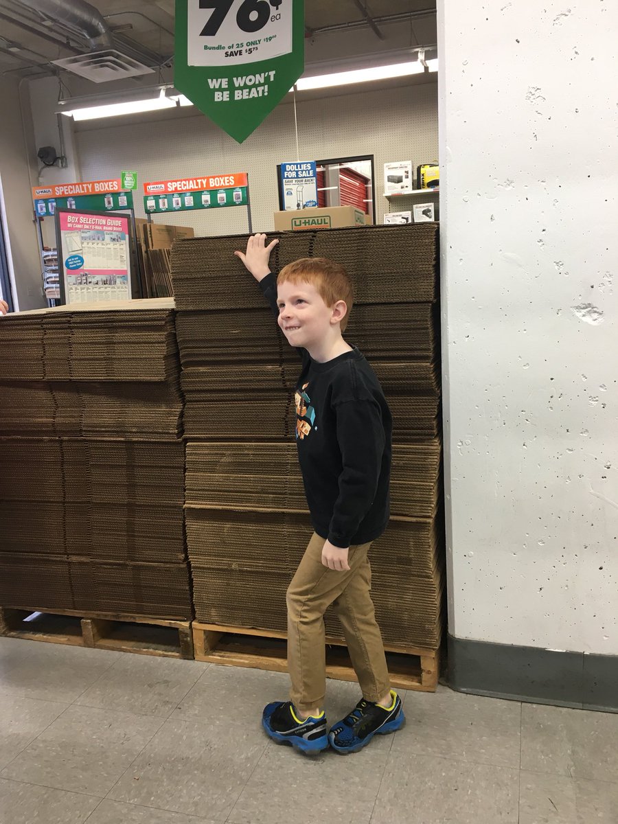 WWMBlogger's tweet image. How to keep kids busy while renting a u-haul? Have them count the boxes 📦 in the store!