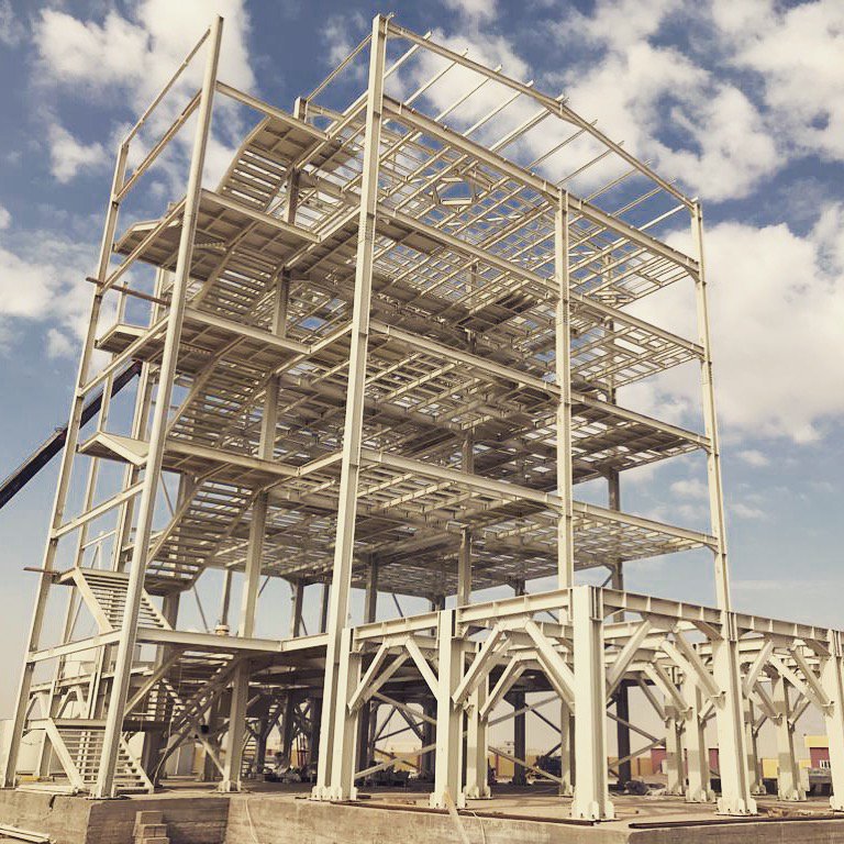 pentusinsaat's tweet photo. Üretimi fabrikamızda gerçekleşen un fabrikası projesinin montaj işlemleri Irak şantiyemizde tüm hızıyla devam ediyor.
#çelikkonstrüksiyon #çelikyapı #çelikyapılar #tesis #montaj #şantiye #inşaatmühendisi #insaat #insaatmuhendisligi #celikcati #çelikçatı #unfabrikası https://t.co/mQPWen0Oep