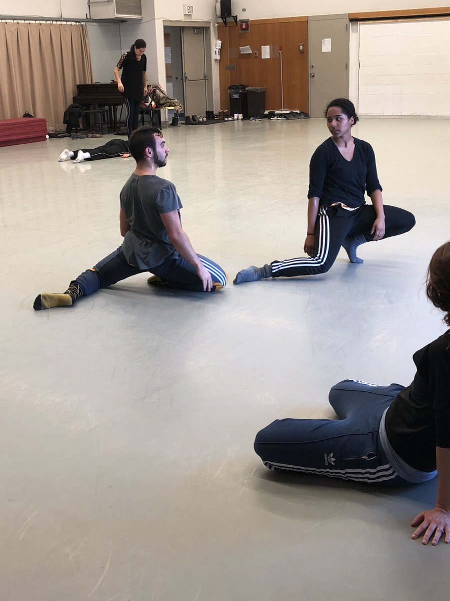 MasonGrossDance's tweet photo. Glimpses of “States” by Maxine Doyle from the 2018 Winter Intensive at Mason Gross School of the Arts. #flashbackfriday #maxinedoyle #winterintensive #2018 #mgsa #rehearsals #dancerslife #dancers https://t.co/1oFsX3YTNy