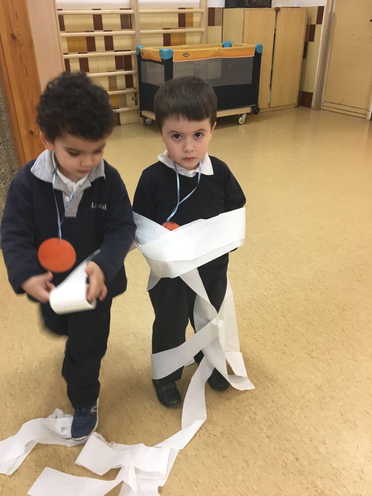 lesalzines's tweet photo. Interaules del grup A dels esquirols, llebretes i orenetes d'Educació Infantil #infantil #interaules 🐿️🐰🐦 https://t.co/oZR91sk8Fm