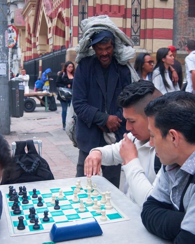 elcentrodoc's tweet photo. La opinión de los maestros. 

Por Néstor Martínez.

#ElCentroDoc #Transmedia #Documental #Bogotá https://t.co/ioEJ6Nu0nF