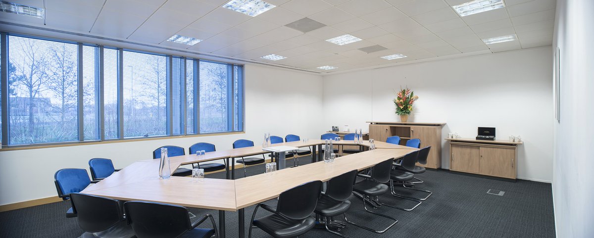All the space, #OpenOffice, #Expansion, #Conference ideals. Take a look to <a href="/RegusCambridge/">Regus Cambridge</a>, Cambourne.
Book a tour and see your space - bit.ly/2rn5Yly
#BusinessLounge, #MeetingRooms, #CoWorking, #Business, #Office.