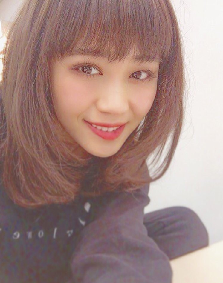 超歓迎された 伶 鷲尾伶菜 キャンパスアート(サイン有) アイドル - p2m.co