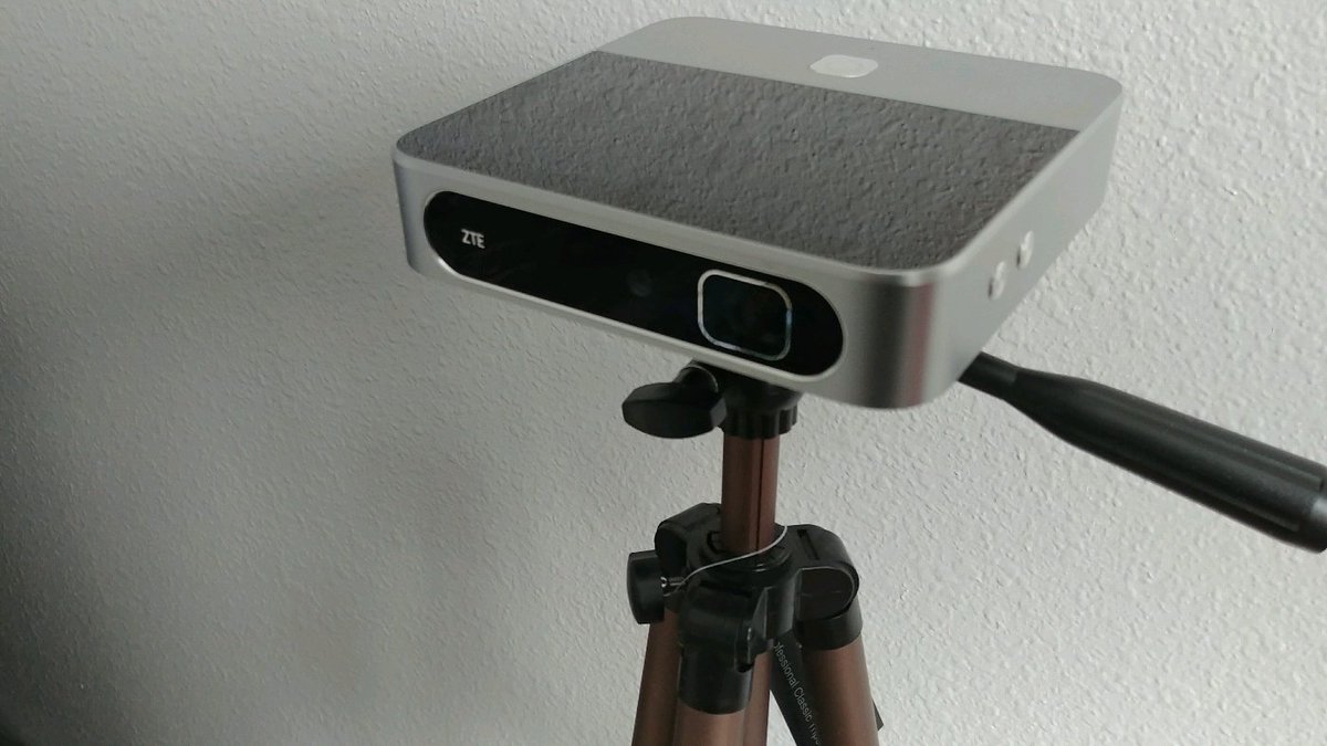 OfficialKeithIT's tweet image. When you get a tripod for your @zteusa #SPro2 #projector #android #Tech #wifi #hd #zte